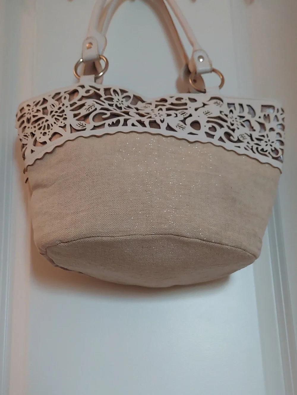 AVON White Laser-Cut Floral Pattern Snap Closure Tote Style Shoulder Bag NWOT